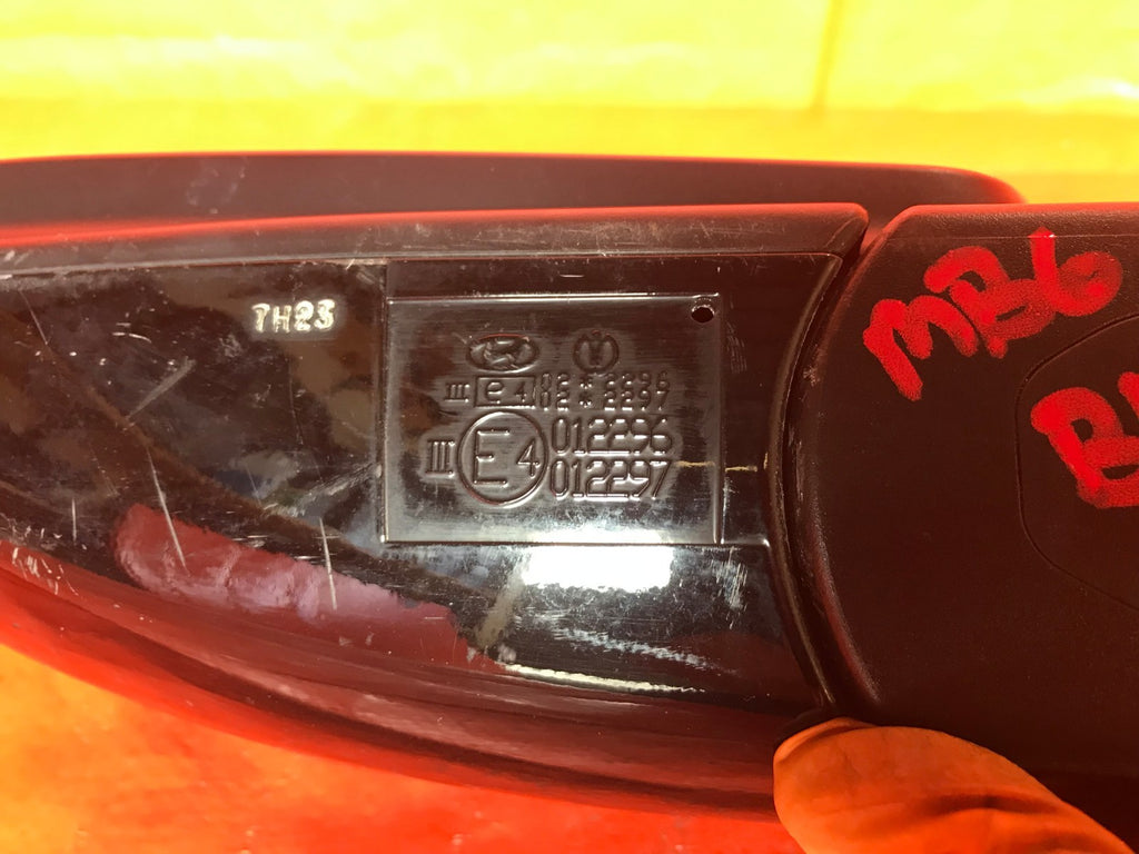 OEM 2007 07 HYUNDAI ACCENT SEDAN DRIVER LEFT SIDE VIEW MIRROR   BLACK   POWER   8