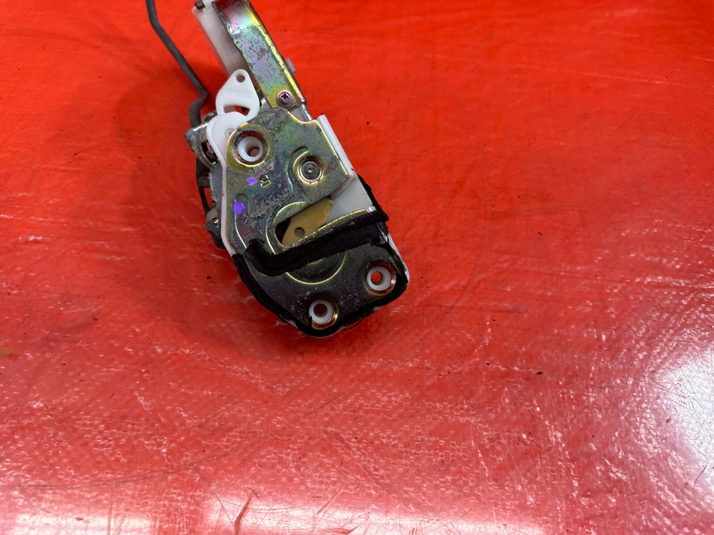 97 01 HONDA PRELUDE   PASSENGER RIGHT FRONT DOOR LOCK ACTUATOR   OEM #2104