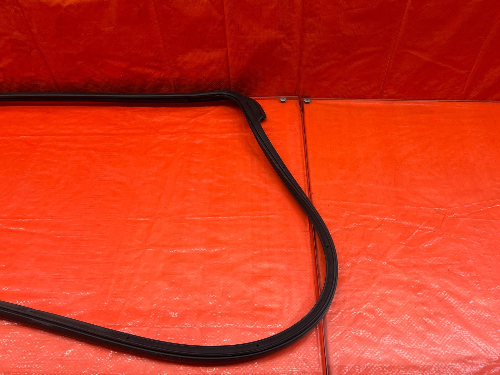 09 14 ACURA TSX   PASSENGER RIGHT REAR   WEATHER STRIP TRIM SEAL GASKET OEM #2334