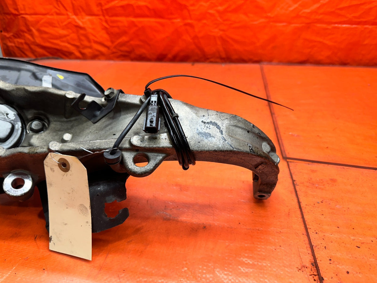 14-15 INFINITI Q50 RWD DRIVER LEFT FRONT SUSPENSION KNUCKLE SPINDLE HUB OEM 34310