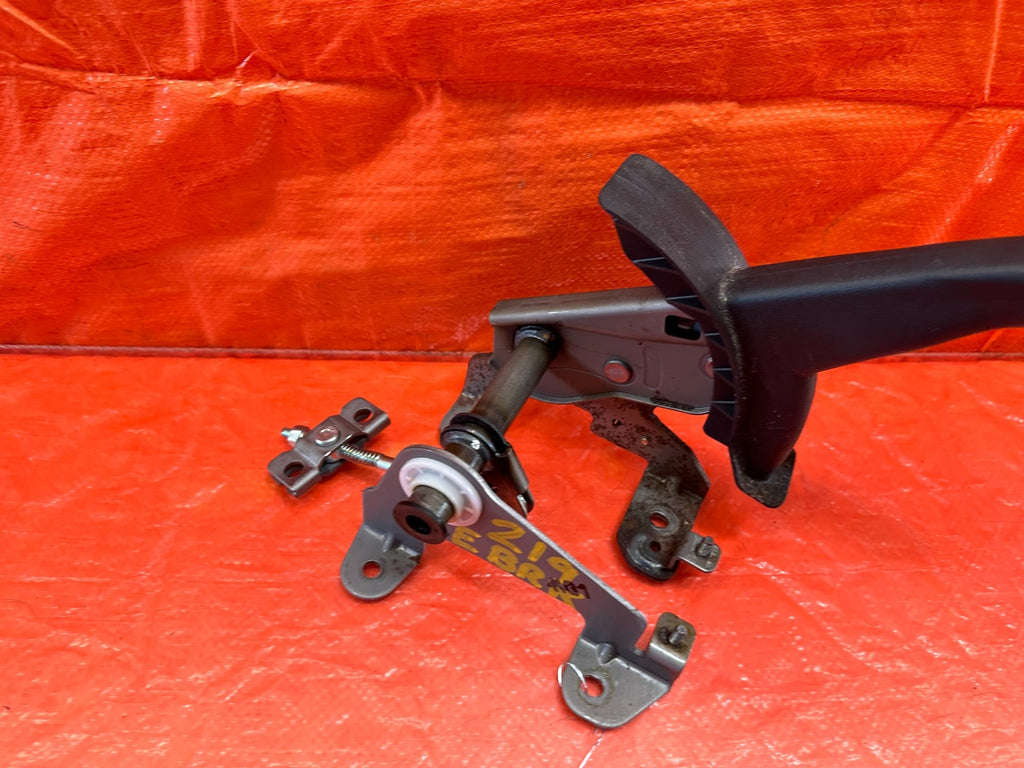 13 16 HYUNDAI GENESIS COUPE   LEATHER EMERGENCY PARKING BRAKE HANDLE OEM #2198