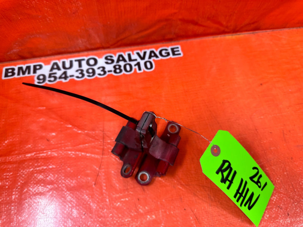 02 10 LEXUS SC430   DOOR HINGE SET   UPPER & LOWER   RIGHT SIDE   OEM #2616