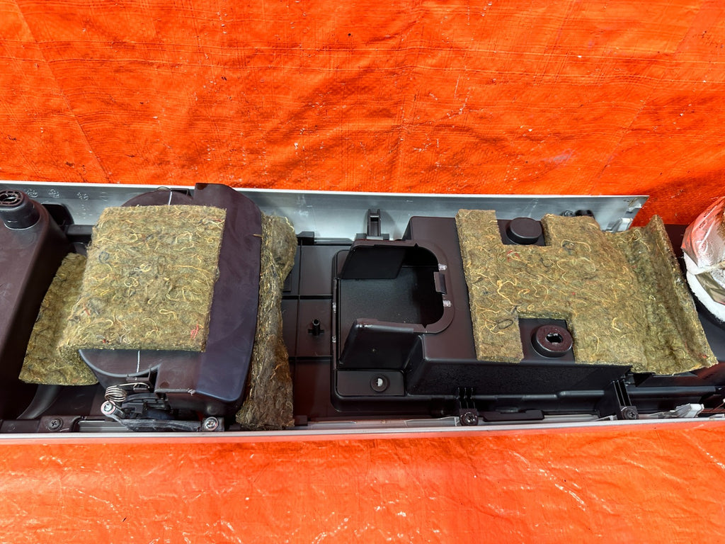 09 11 MAZDA RX8 RX 8   ARM REST / CENTER CONSOLE STORAGE COMPARTMENT   OEM 30311