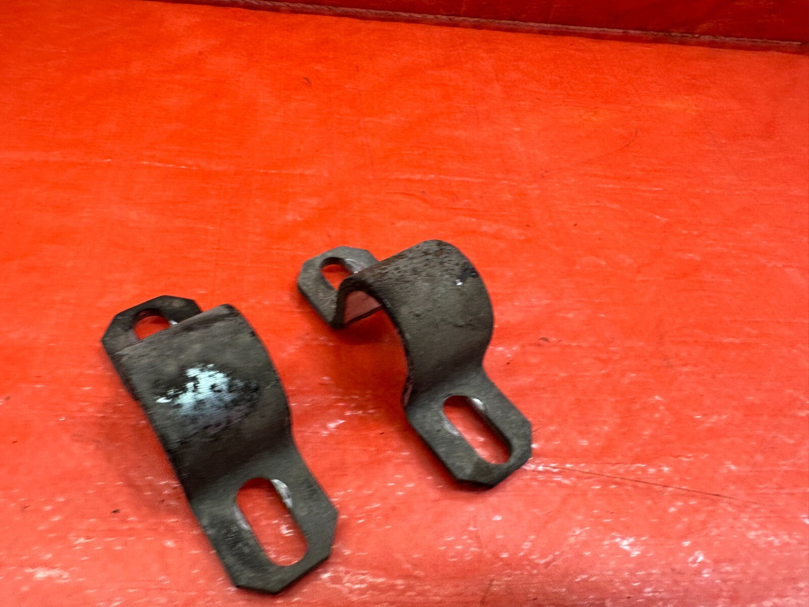 09 12 LANCER EVOLUTION X EVO 10 FRONT SWAY BAR MOUNTING BRACKETS LEFT RIGHT #2067