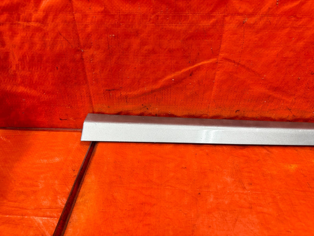 06 11 HONDA CIVIC SI 4D SEDAN   DOOR MOLDING IMPACT STRIP RIGHT FRONT OEM #3073