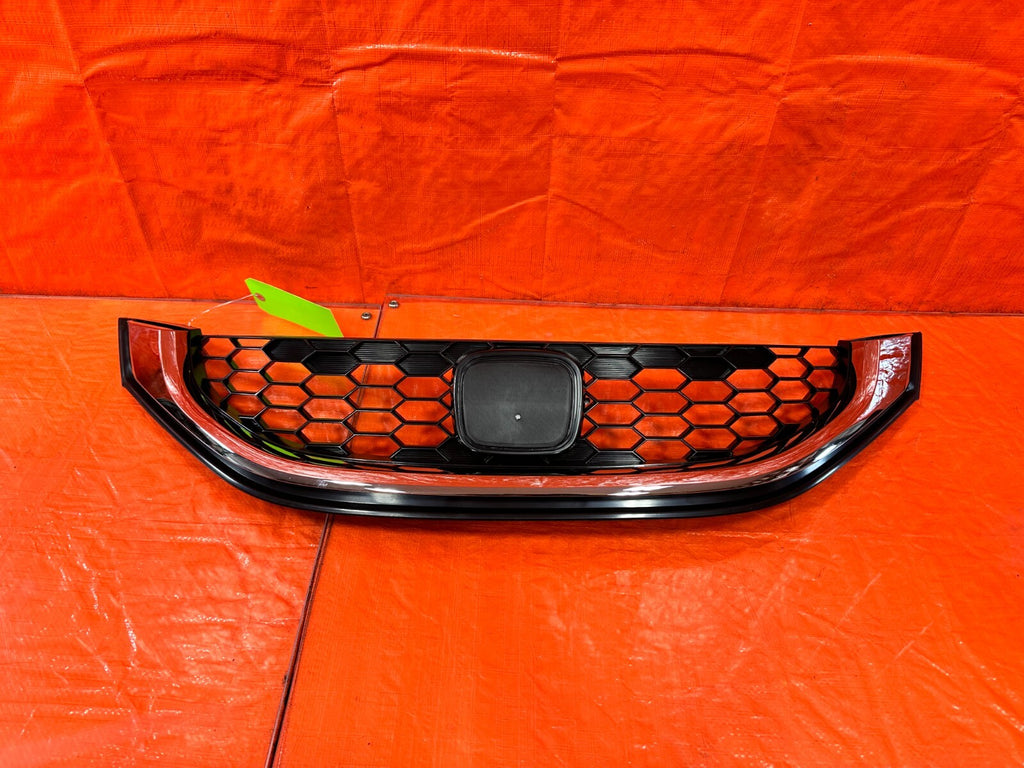 13 15 HONDA CIVIC SI SEDAN   FRONT BUMPER GRILLE ASSEMBLY   AFTERMARKET BRAND0
