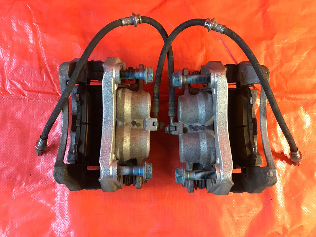 OEM 2017 17 INFINITI Q60 AWD 3.0L TT   LEFT RIGHT FRONT BRAKE CALIPER COMBO SET4