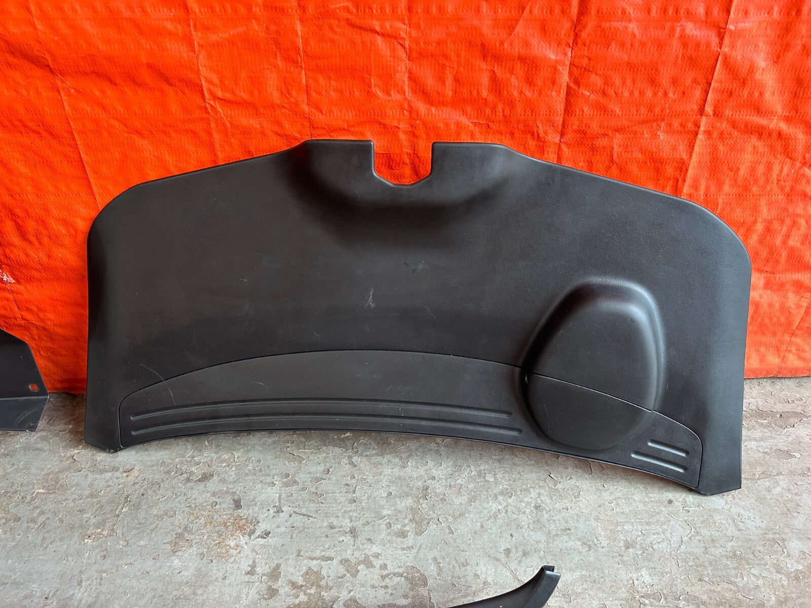 94 01 ACURA INTEGRA 2 DOOR   REAR HATCHBACK HATCH PLASTIC TRIM LINING OEM #2261
