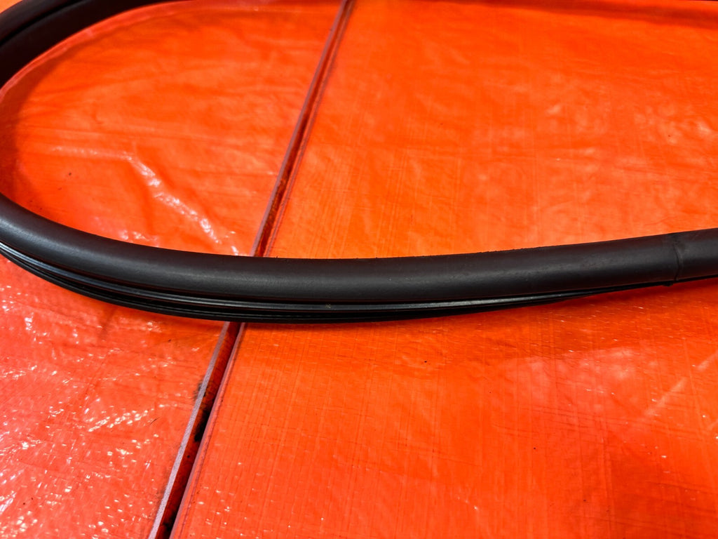 06 11 CIVIC 4D SEDAN   DRIVER LEFT FRONT DOOR TO CHASSIS OPEN TRIM   OEM #2703