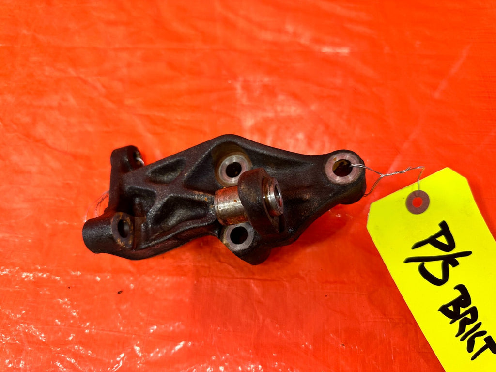 90 93 MAZDA MX 5 MIATA   POWER STEERING MOUNTING BRACKET   OEM FACTORY #2675
