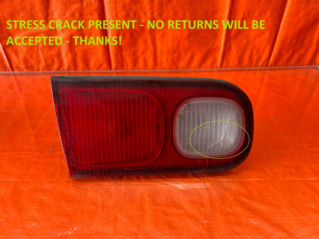 98 01 ACURA INTEGRA SEDAN   DRIVER LEFT   INNER   TAIL LIGHT LAMP   OEM #123 0