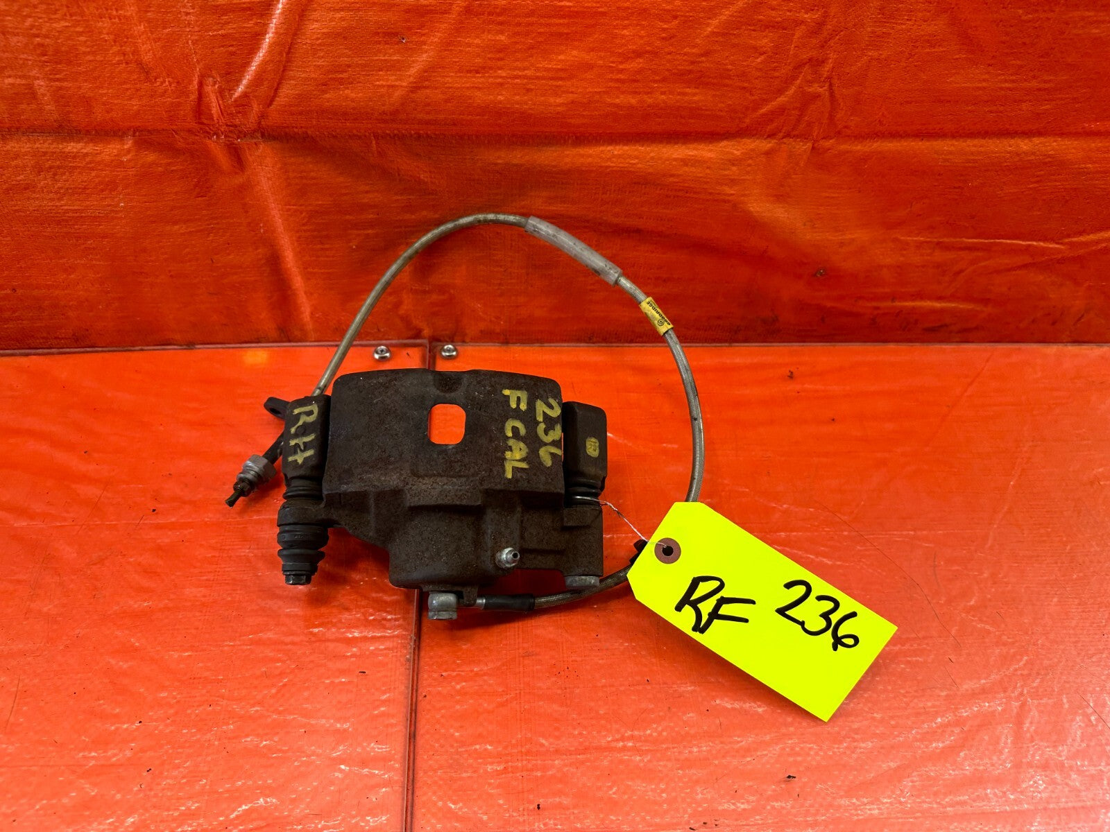 92 94 HONDA CIVIC DX LX   PASSENGER RIGHT FRONT   BRAKE CALIPER   OEM #2360