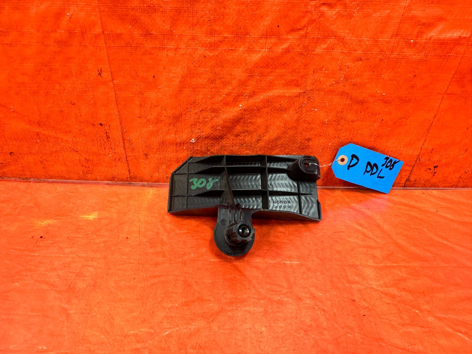 02 05 HONDA CIVIC SI EP3 HATCHBACK   DEAD PEDAL / FOOT REST   OEM FACTORY #3082