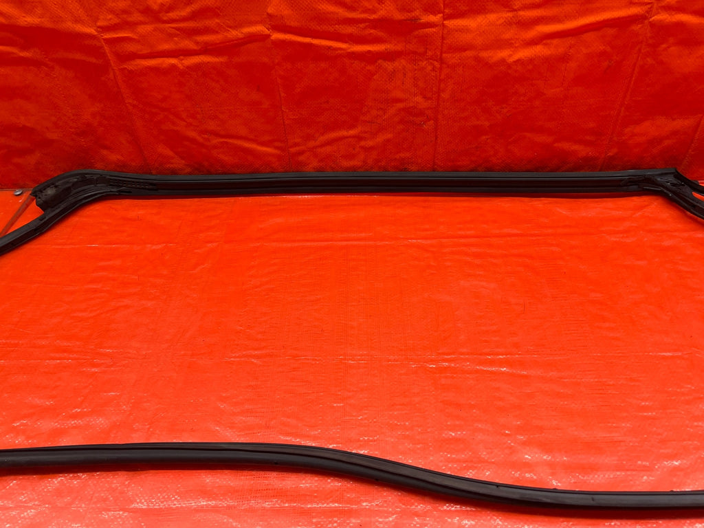 09 14 ACURA TSX   PASSENGER RIGHT REAR   WEATHER STRIP TRIM SEAL GASKET OEM #23310