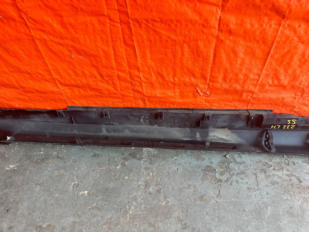 09 13 INFINITI G37 CONVERTIBLE   DRIVER LEFT SIDE SKIRT ROCKER MOLDING OEM #23210