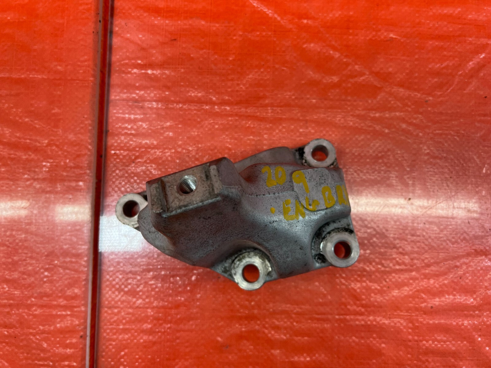 04 08 ACURA TSX   FRONT ALUMINUM ENGINE MOUNTING BRACKET   OEM #2094