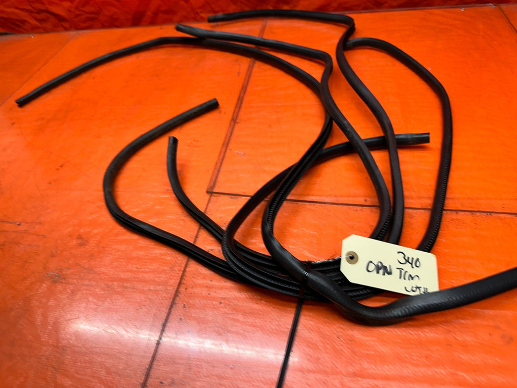 94-01 ACURA INTEGRA 4D SEDAN INTERIOR DOOR OPENING TRIM MOLDINGS SET OEM #3407