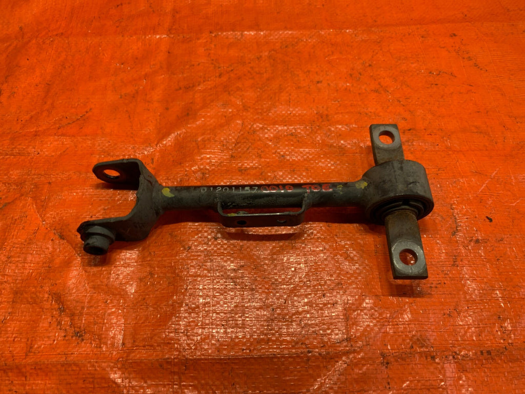 OEM 2005  ACURA RSX TYPE S DRIVER LEFT PASSENGER RIGHT REAR UPPER CONTROL ARM 0