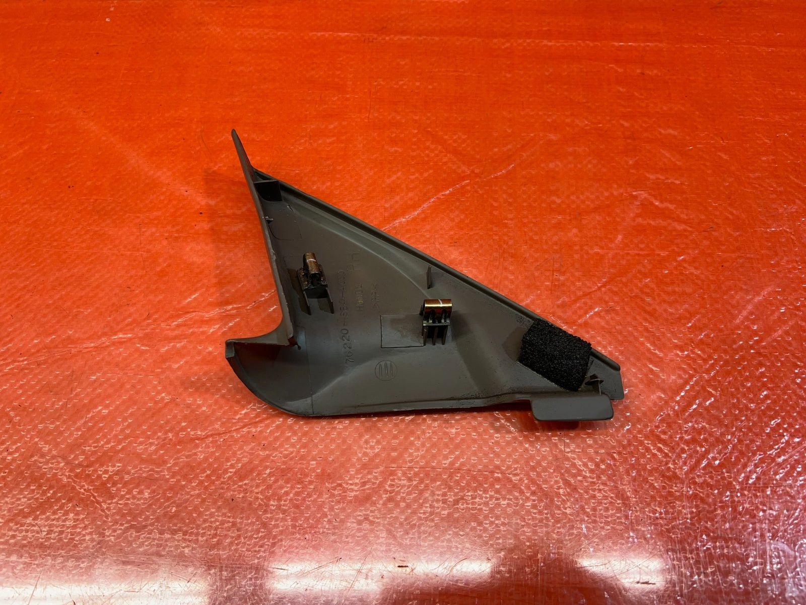 99 02 HONDA ACCORD EX SEDAN   INTERIOR MIRROR TRIM COVER PLASTIC   RIGHT   TAN9