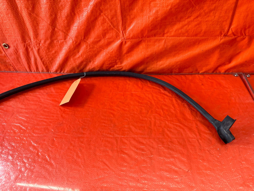 92 95 HONDA CIVIC HATCHBACK   REAR HATCH STEP GATE WEATHER STRIP   OEM #1998