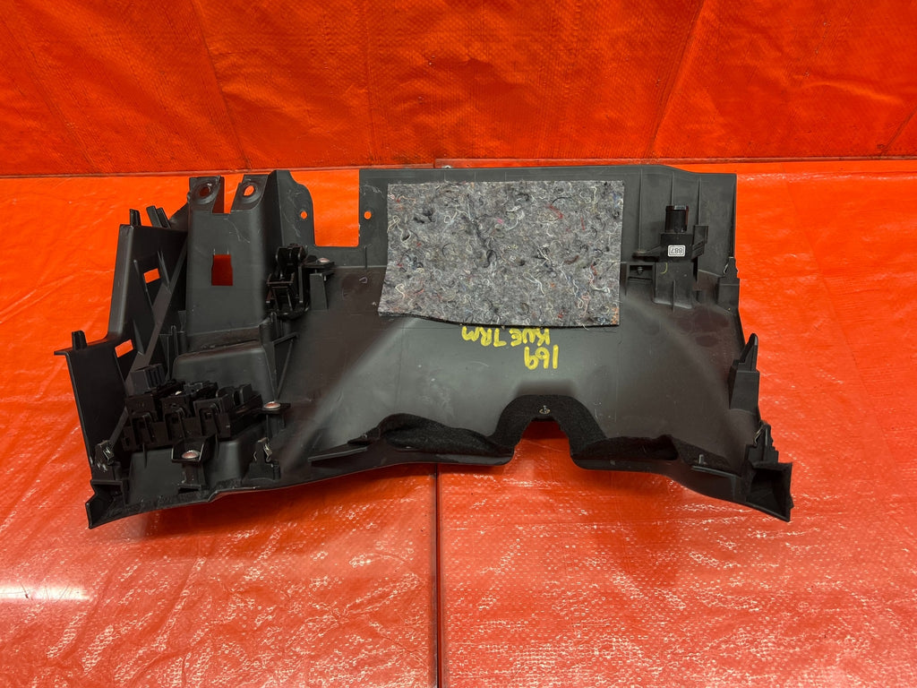 08 15 INFINITI G37 Q60 COUPE   KNEE TRIM UNDER STEERING COLUMN LOWER COVER   18810