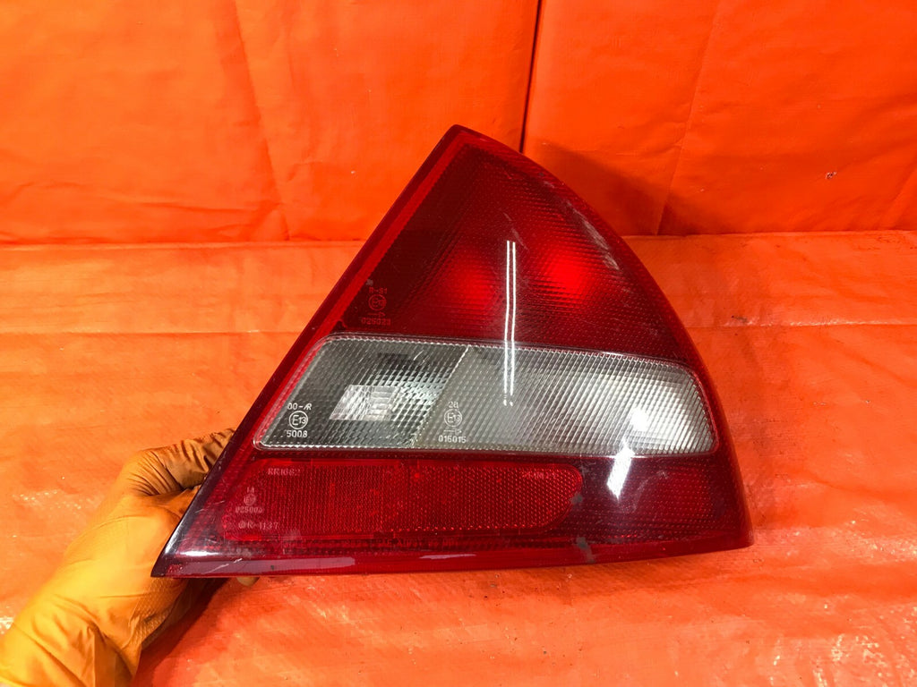 OEM 1997 1998 97 98 MITSUBISHI MIRAGE PASSENGER RIGHT OUTER TAIL LIGHT LAMP R RH0