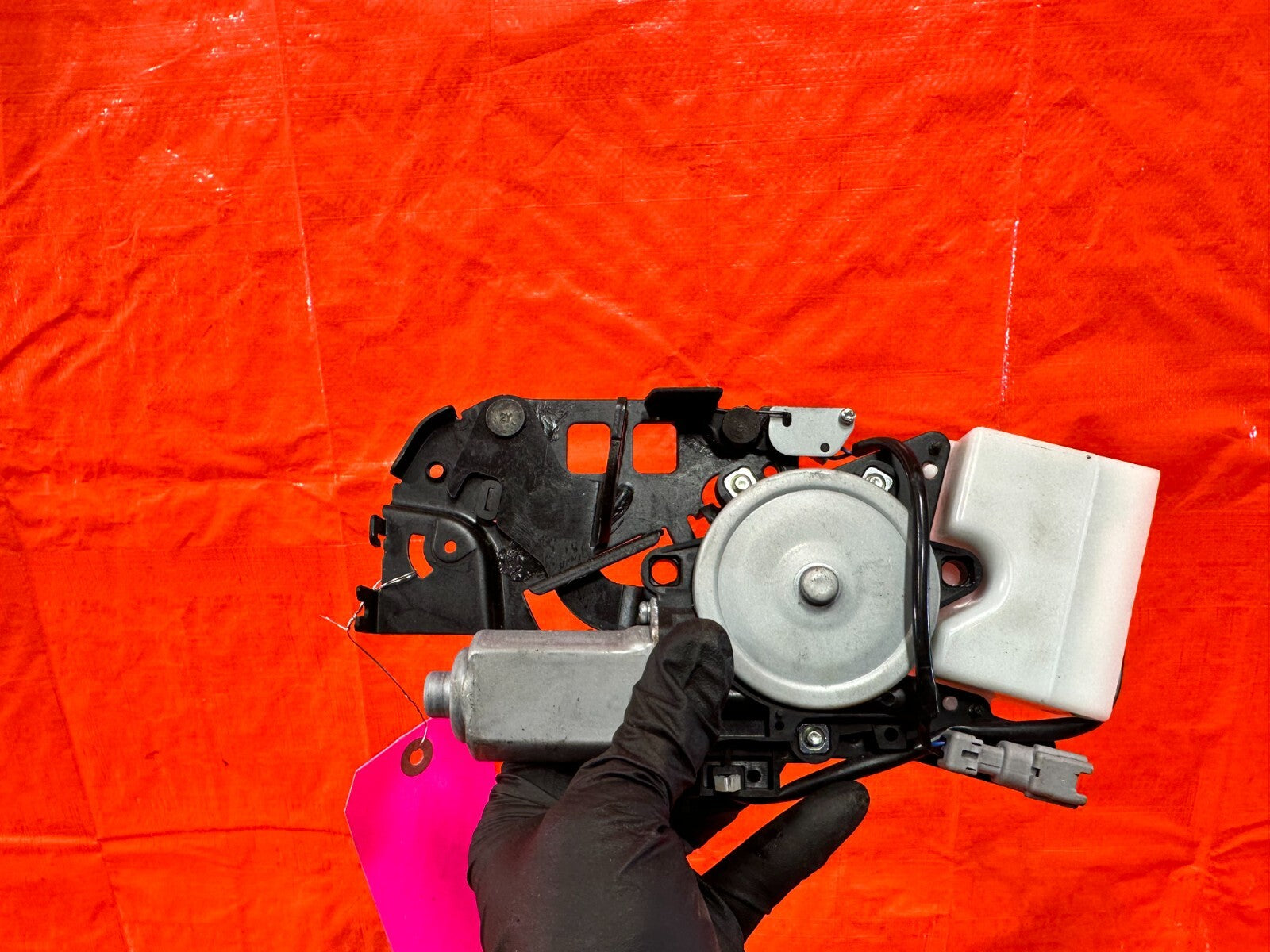 INFINITI G37 CONVERTIBLE POWER TRUNK LOCK LATCH MOTOR 846206 AR000 OEM #2787