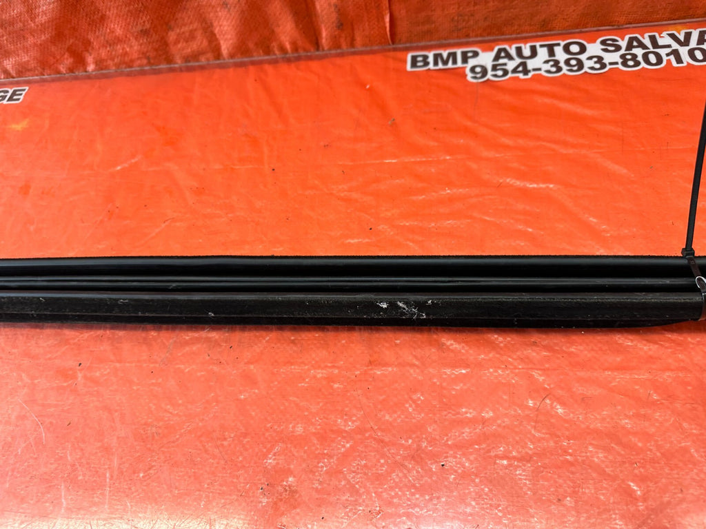 08 15 INFINITI G37 Q60   LEFT & RIGHT   DOOR PANEL INTERIOR GLASS TRIM   OEM 2453