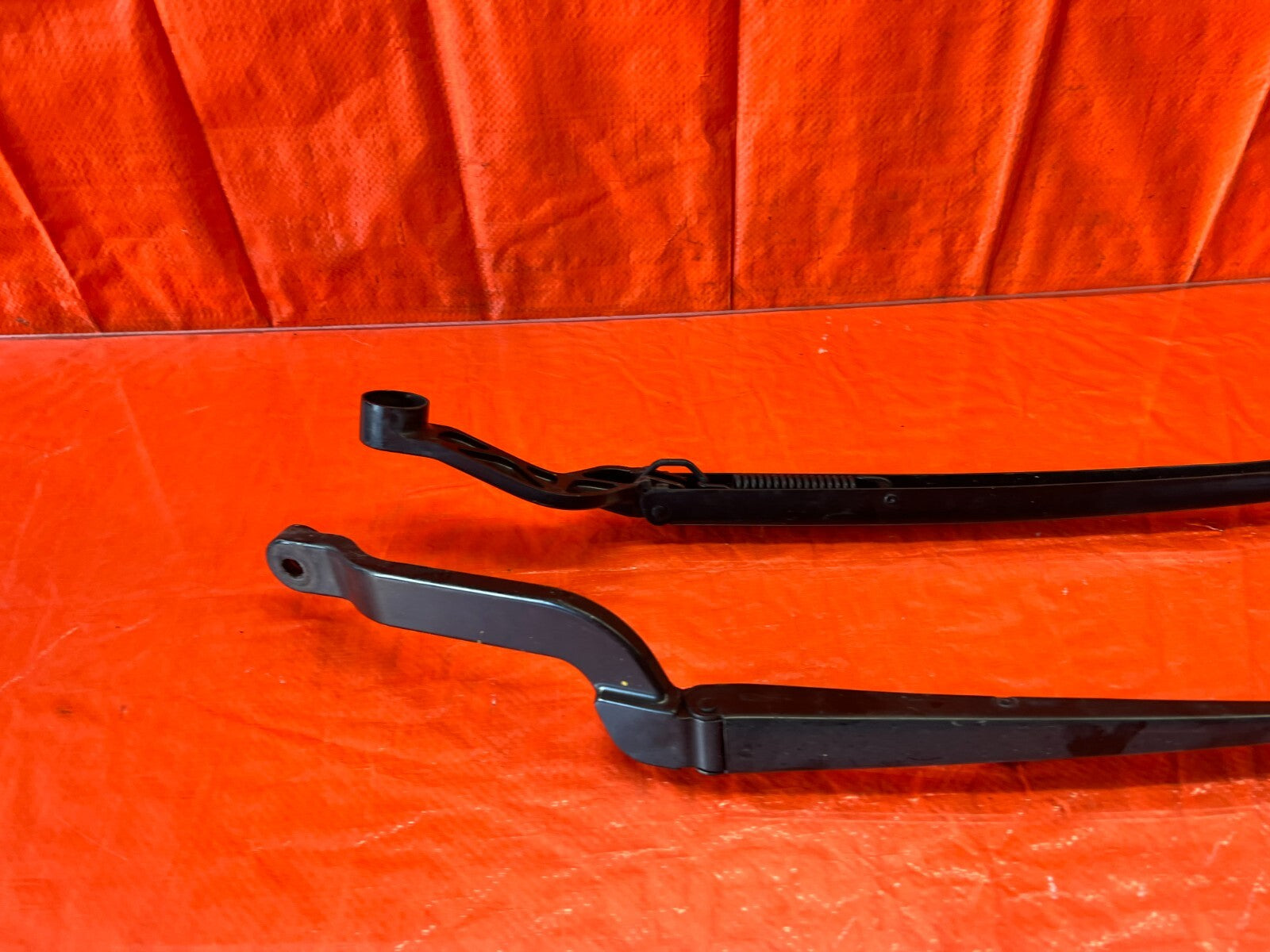 13 18 ACURA RDX BASE   WINDSHIELD WIPER ARMS   LEFT AND RIGHT ARM SET   OEM #1538