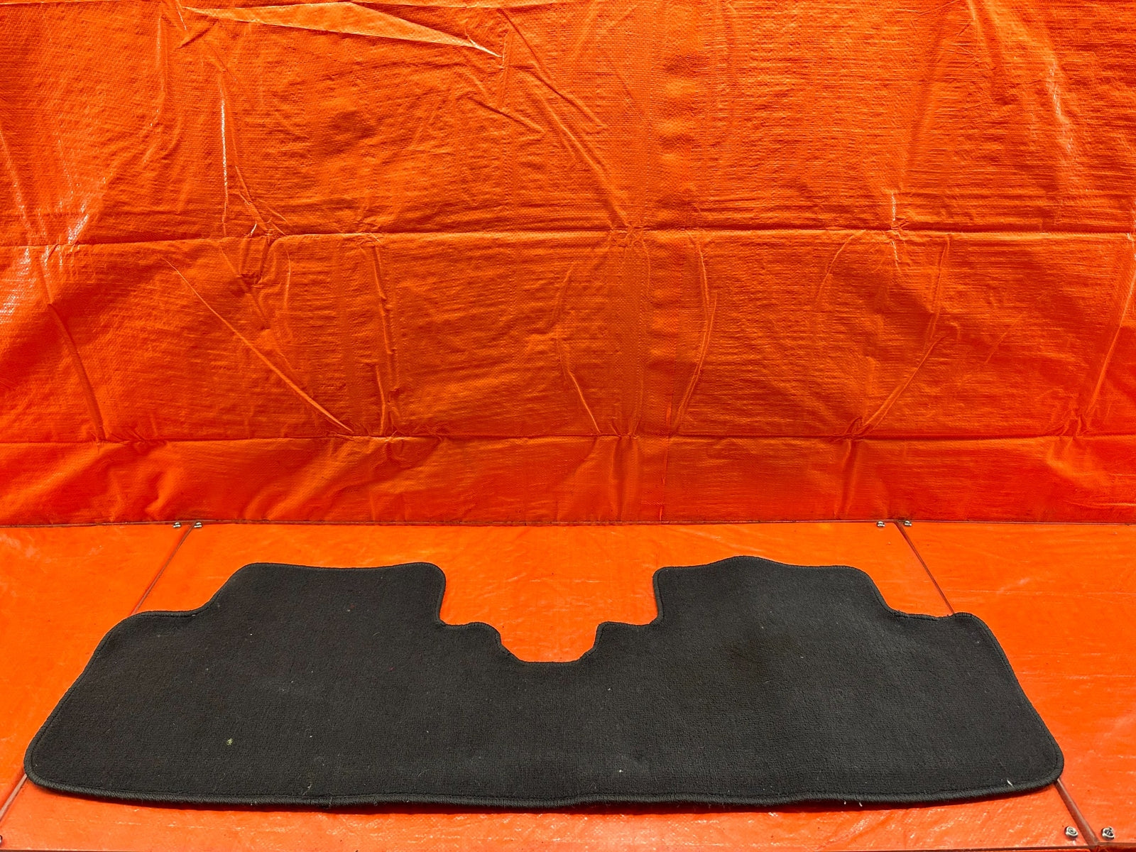 02 05 HONDA CIVIC SI EP3 HATCHBACK   REAR FLOOR MAT CARPET RUG   OEM FACTORY 2130