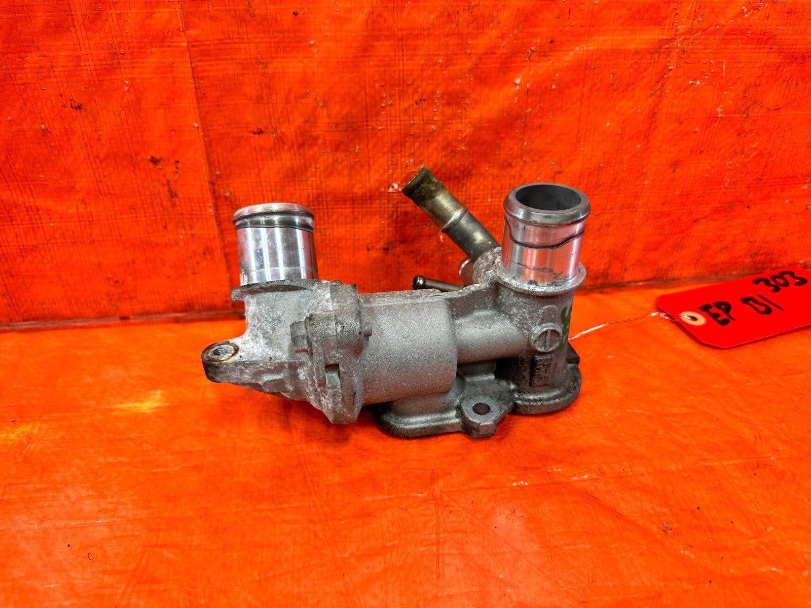 04 11 MAZDA RX8 RX 8   13B MSP WATER NECK OUTELT PASSAGE W/ THERMOSTAT HOUSING1