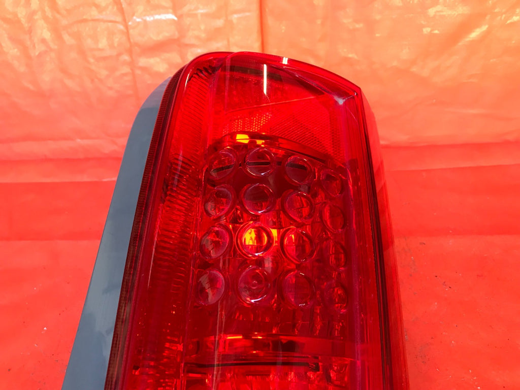 OEM 2008 2009 2010 SCION XB PASSENGER RIGHT TAIL LIGHT LAMP 08 09 104