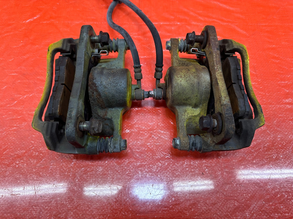 01 05 HONDA CIVIC EX MODEL LEFT AND RIGHT FRONT BRAKE CALIPERS OEM FACTORY #D1713