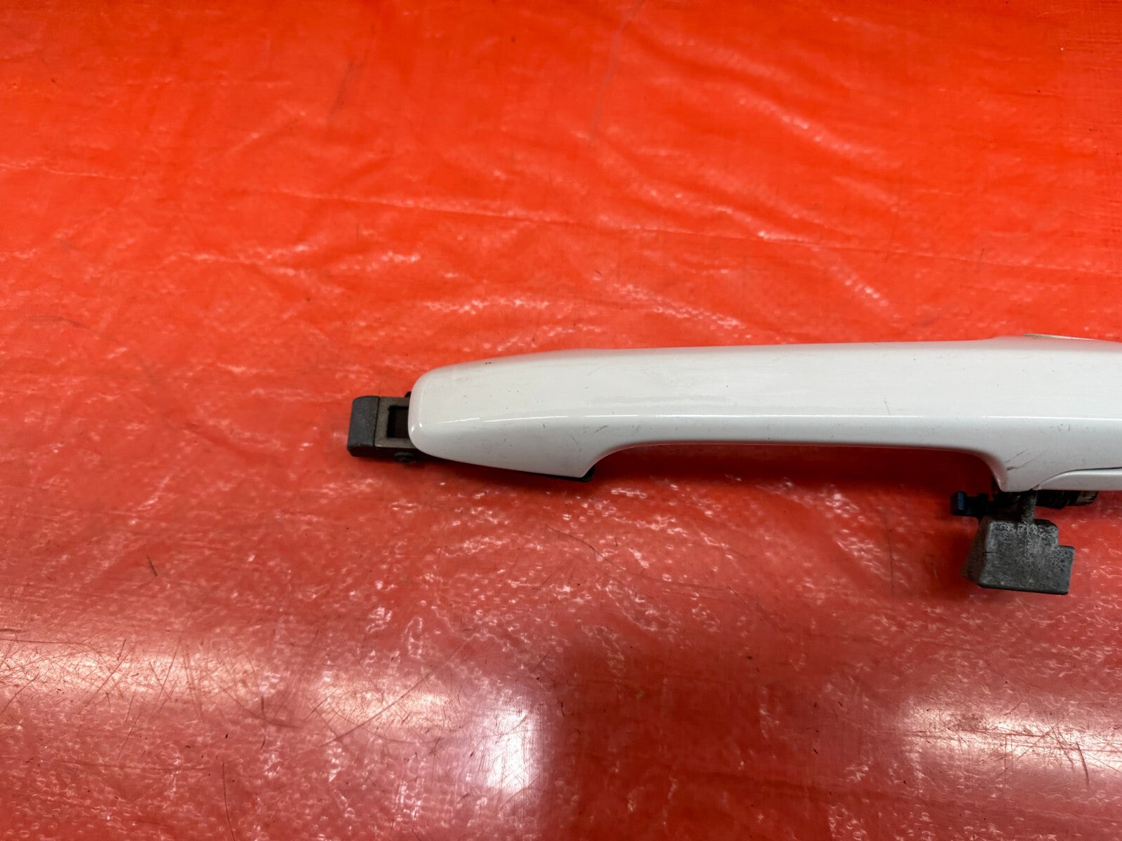 06 11 HONDA CIVIC SEDAN PASSENGER RIGHT REAR EXTERIOR DOOR HANDLE WHITE  #2203