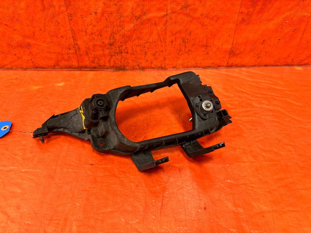 92 95 HONDA CIVIC   2D COUPE   DRIVER LEFT HEADLIGHT BRACKET HOUSING 3278