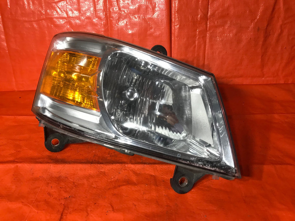 OEM 2008 2009 2010 DODGE CARAVAN HEADLIGHT HEADLAMP   PASSENGER RIGHT GOOD TABS0