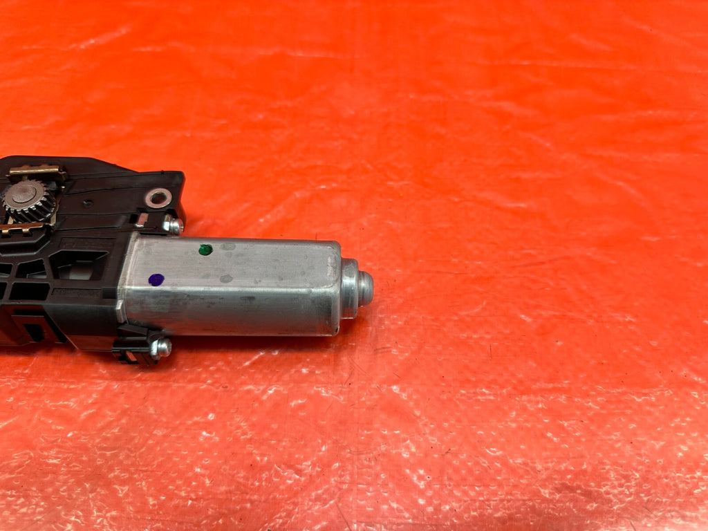 15 21 SUBARU WRX & STI   SUNROOF MOONROOF SLIDING ROOF MOTOR   OEM FACTORY #1825