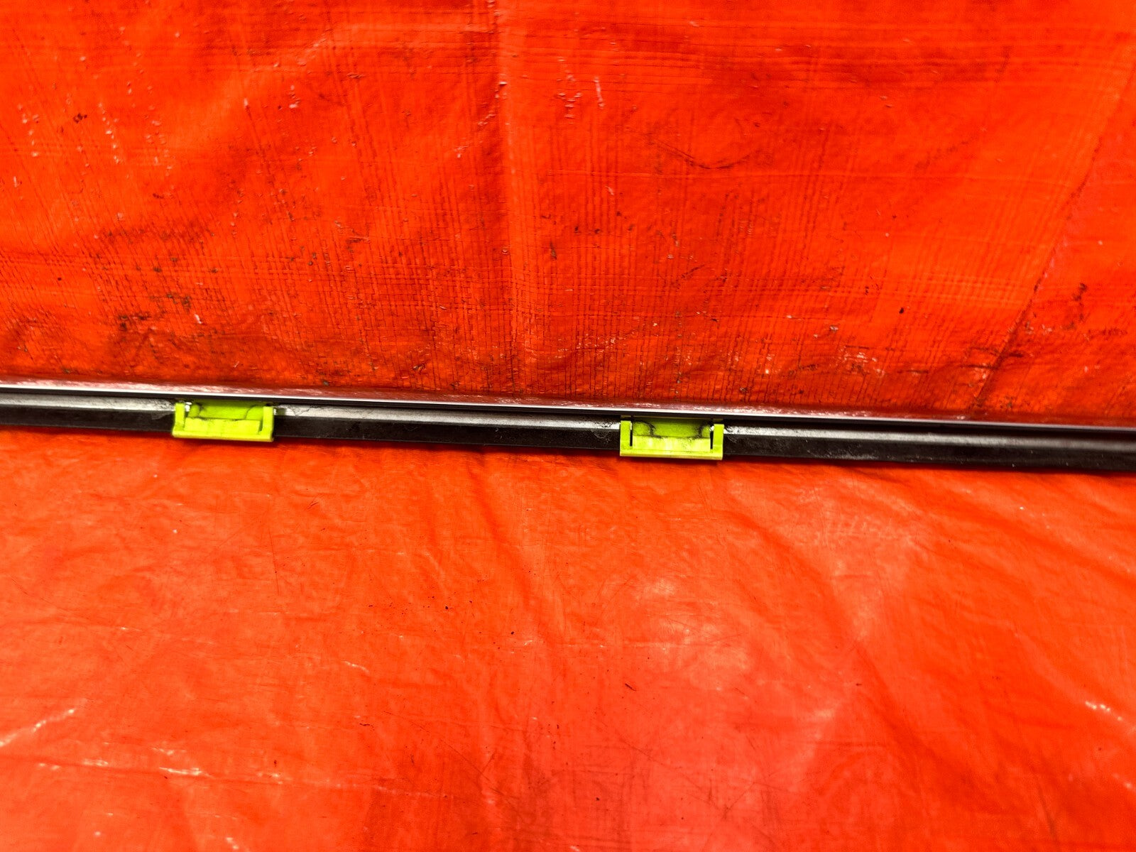 96 00 HONDA CIVIC SEDAN 4D   DRIVER LEFT REAR DOOR EXTERIOR WINDOW TRIM OEM 2972
