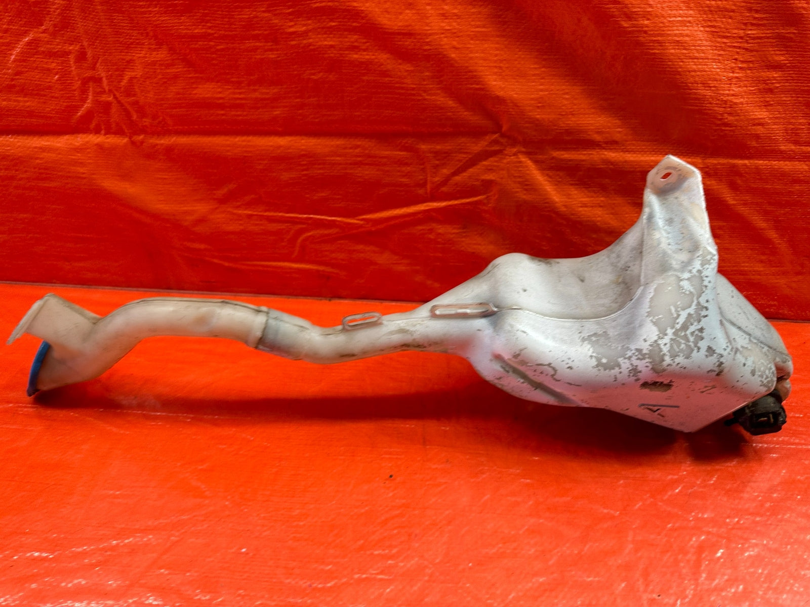 06 11 HONDA CIVIC SI COUPE WINDSHIELD WIPER RESERVOIR TANK W/ MOTOR OEM OE #1945