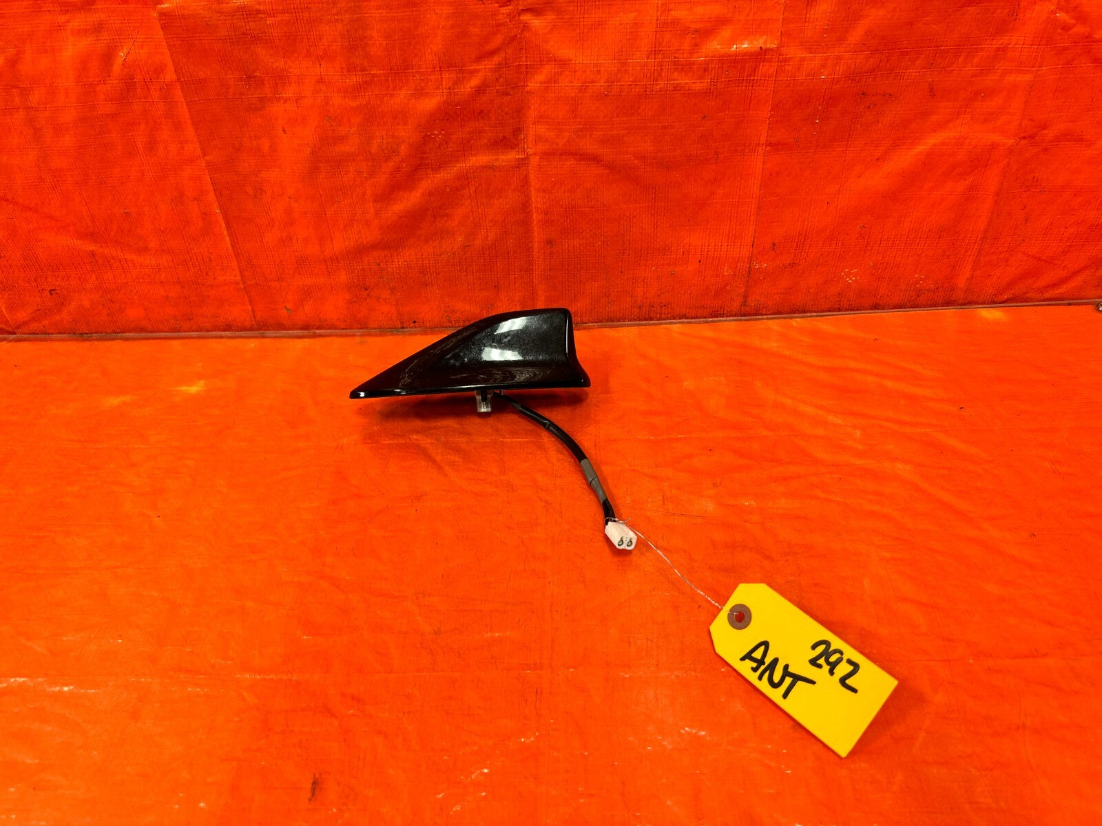 17 20 SUBARU BRZ   SHARK FIN ROOF MOUNTED ANTENNA ANTENNAE   OEM #2920