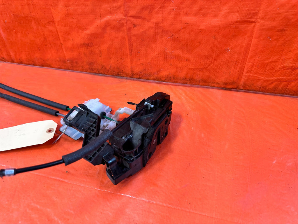 10 16 HYUNDAI GENESIS COUPE   PASSENGER RIGHT FRONT DOOR LOCK ACTUATOR   OEM 3268