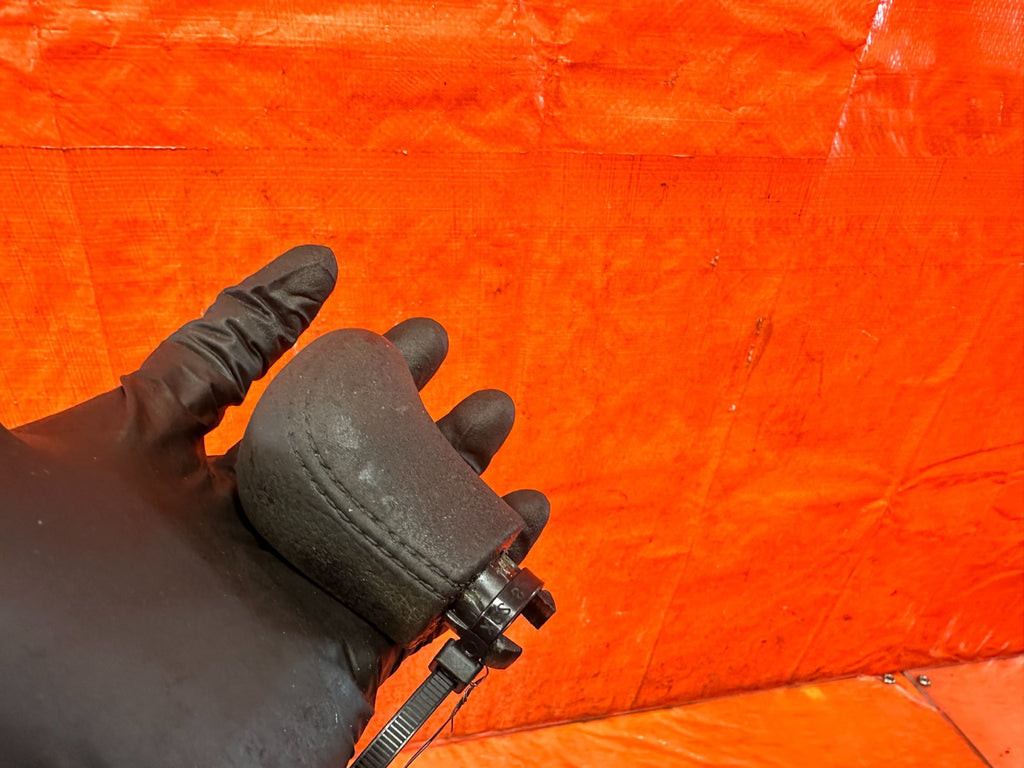 97 01 HONDA PRELUDE   H22A DOHC 5 SPEED MANUAL STICK SHIFT SHIFT KNOB OEM #3236