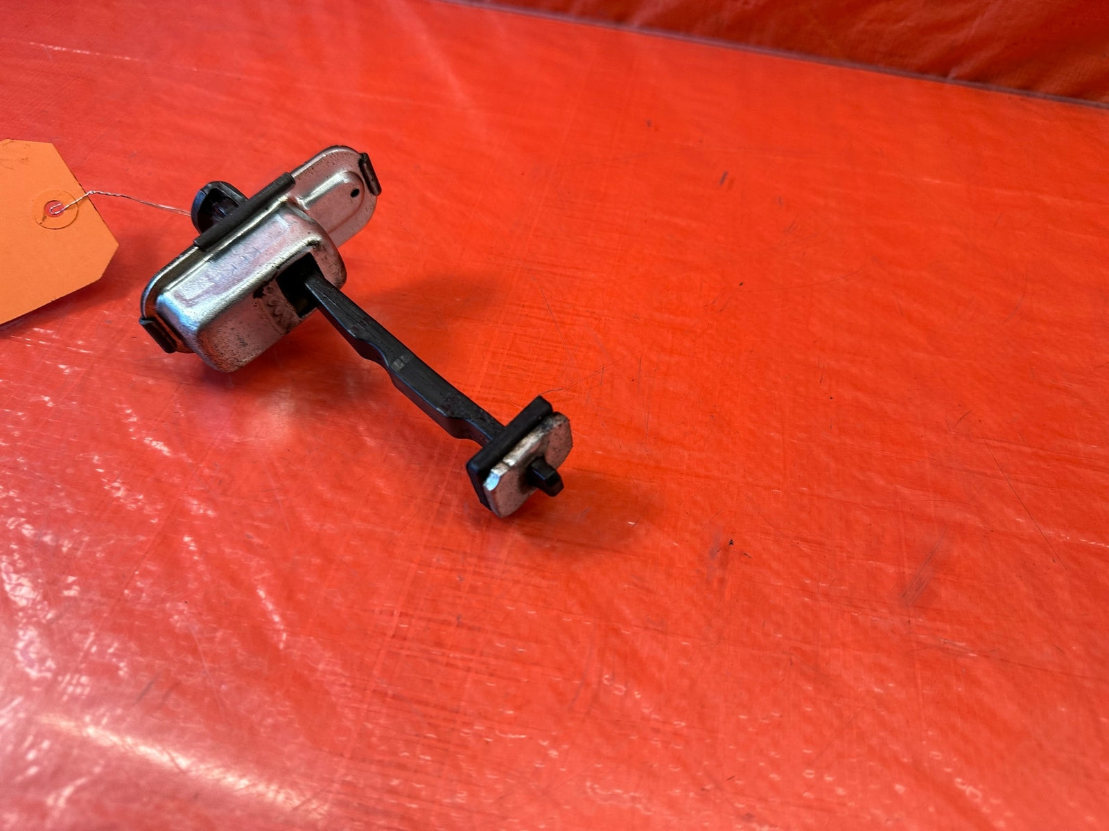 10 16 HYUNDAI GENESIS COUPE PASSENGER RIGHT DOOR CHECKER HINGE ARM STOPPER #2194