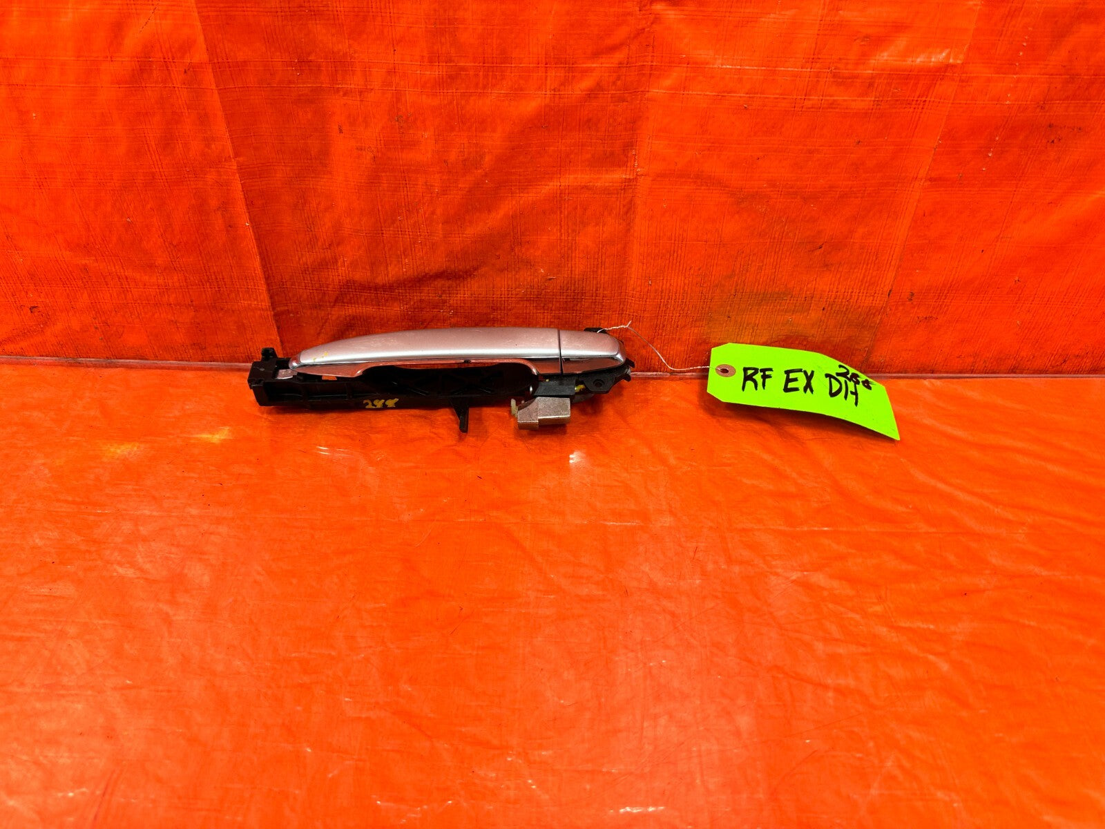02 10 LEXUS SC430   PASSENGER RIGHT EXTERIOR DOOR HANDLE   OEM FACTORY OE #2881