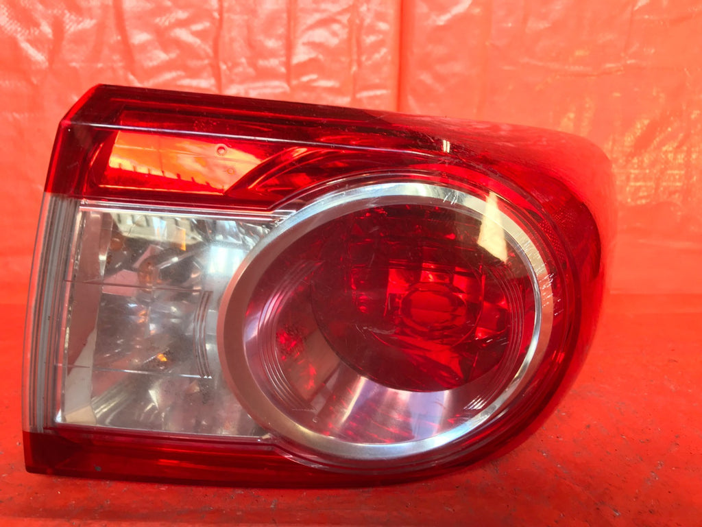 OEM 2011 2012 11 12 TOYOTA COROLLA PASSENGER RIGHT OUTER TAIL LIGHT LAMP R RH2
