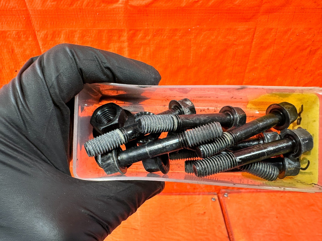 13 16 HYUNDAI GENESIS COUPE   LEFT RIGHT MOTOR MOUNT BOLTS HARDWARE   OEM 3182