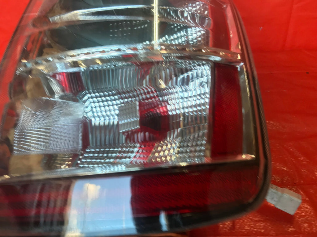EAGLE EYES 2007 2008 2009 TOYOTA PRIUS PASSENGER RIGHT TAIL LIGHT LAMP R RH2