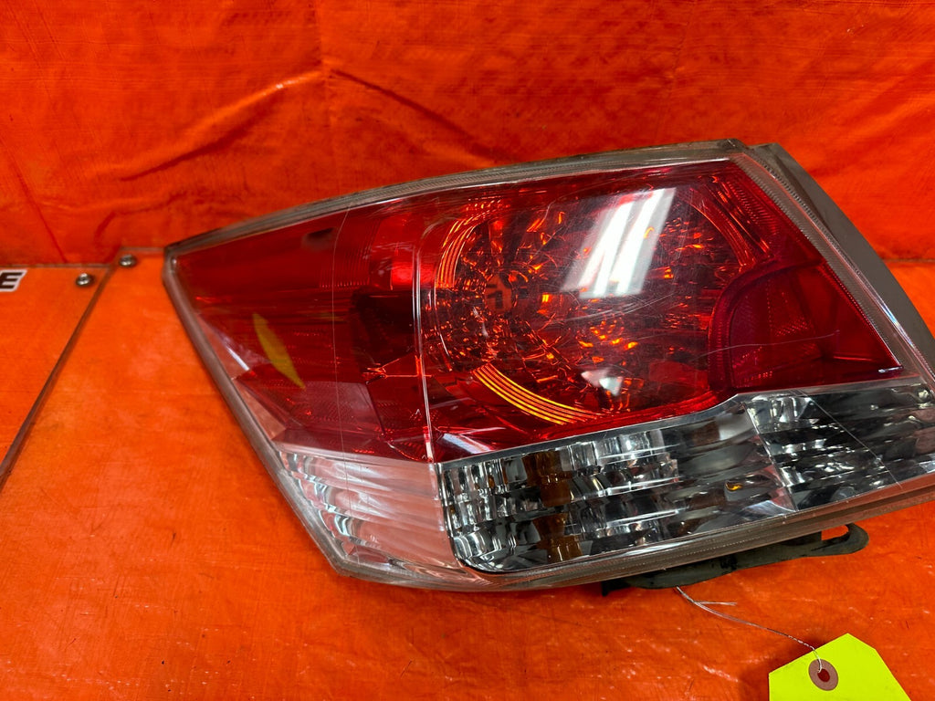 08 12 HONDA ACCORD SEDAN   DRIVER LEFT OUTER   TAIL LIGHT LAMP   OEM #2514
