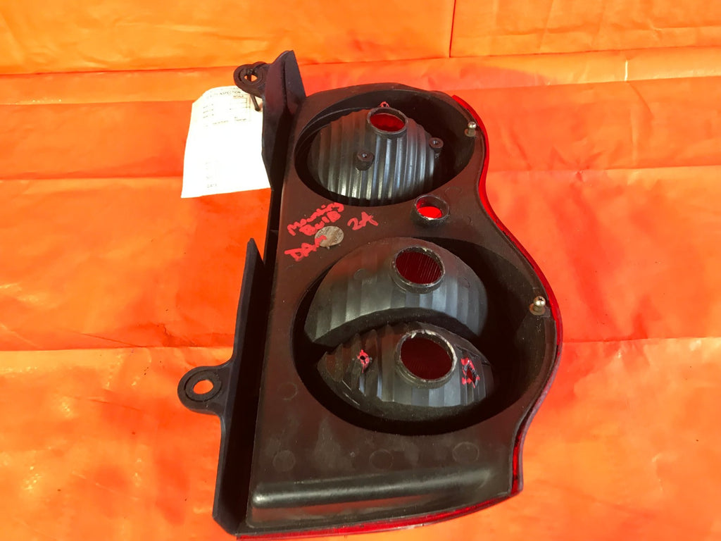 OEM 2005 05 DODGE DURANGO DRIVER LEFT TAIL LIGHT LAMP L LH6