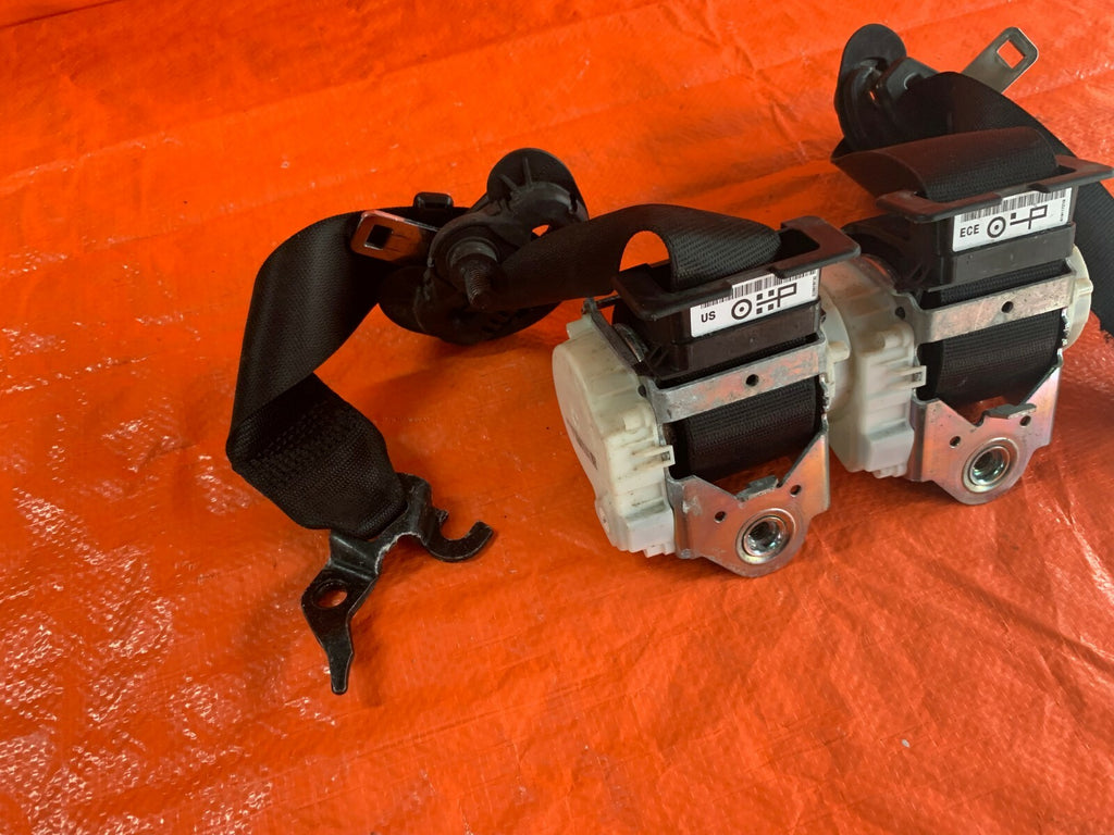 OEM 2007 07 BMW 335Xi 335i AWD SEDAN PASSENGER RIGHT DRIVER LEFT REAR SEAT BELT4